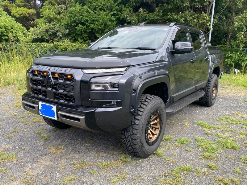 三菱 トライトン GSR_4WD(AT_2.4)