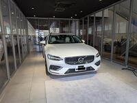 ボルボ V60 プラグインハイブリッド T6 ツインエンジン AWD インスクリプション_RHD_AWD(AT_2.0)