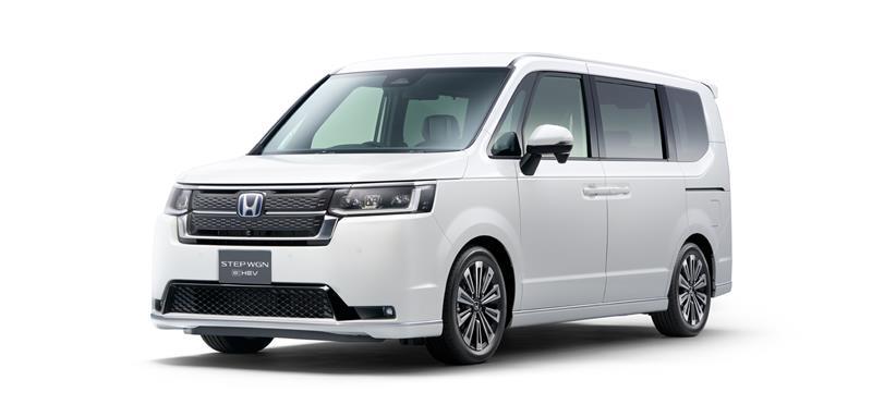 ホンダ ステップワゴンスパーダ e:HEV スパーダ プレミアムライン_7人乗り (CVT_2.0)
