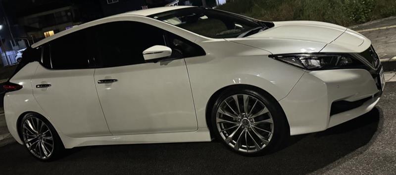 日産 リーフ