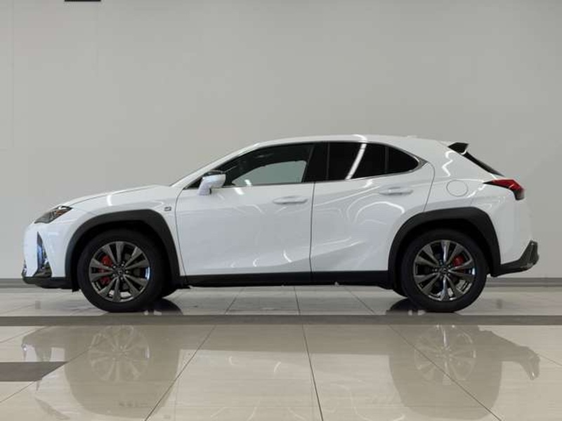 レクサス UXハイブリッド 250h“Fスポーツ”(CVT_2.0)