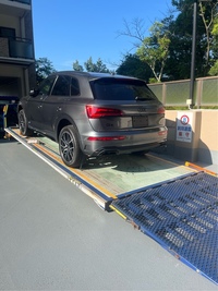 アウディ Q5 Q5 40 TDI クワトロ Sライン_RHD_4WD(Sトロニック_2.0)