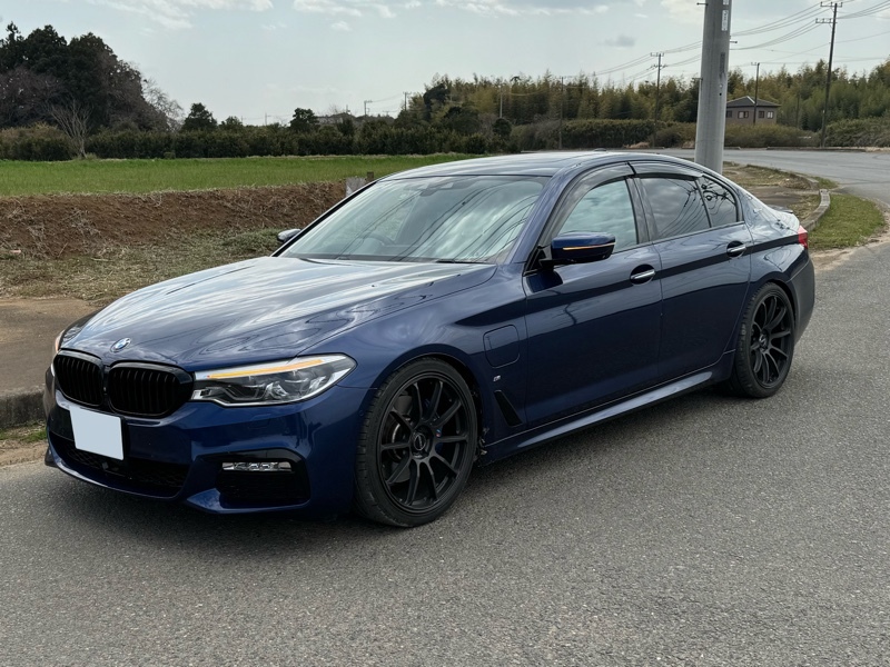 BMW 5シリーズ プラグインハイブリッド 530e iパフォーマンス Mスポーツ_RHD(AT_2.0)