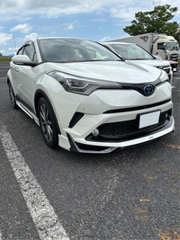 トヨタ C-HRハイブリッド