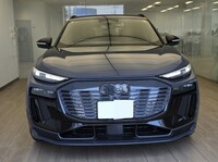 アウディ Q6 e-tron Q6 e-tron クワトロ アドバンスト_RHD_4WD(AT)