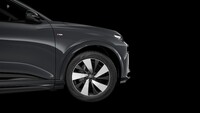 アウディ Q6 e-tron Q6 e-tron クワトロ アドバンスト_RHD_4WD(AT)