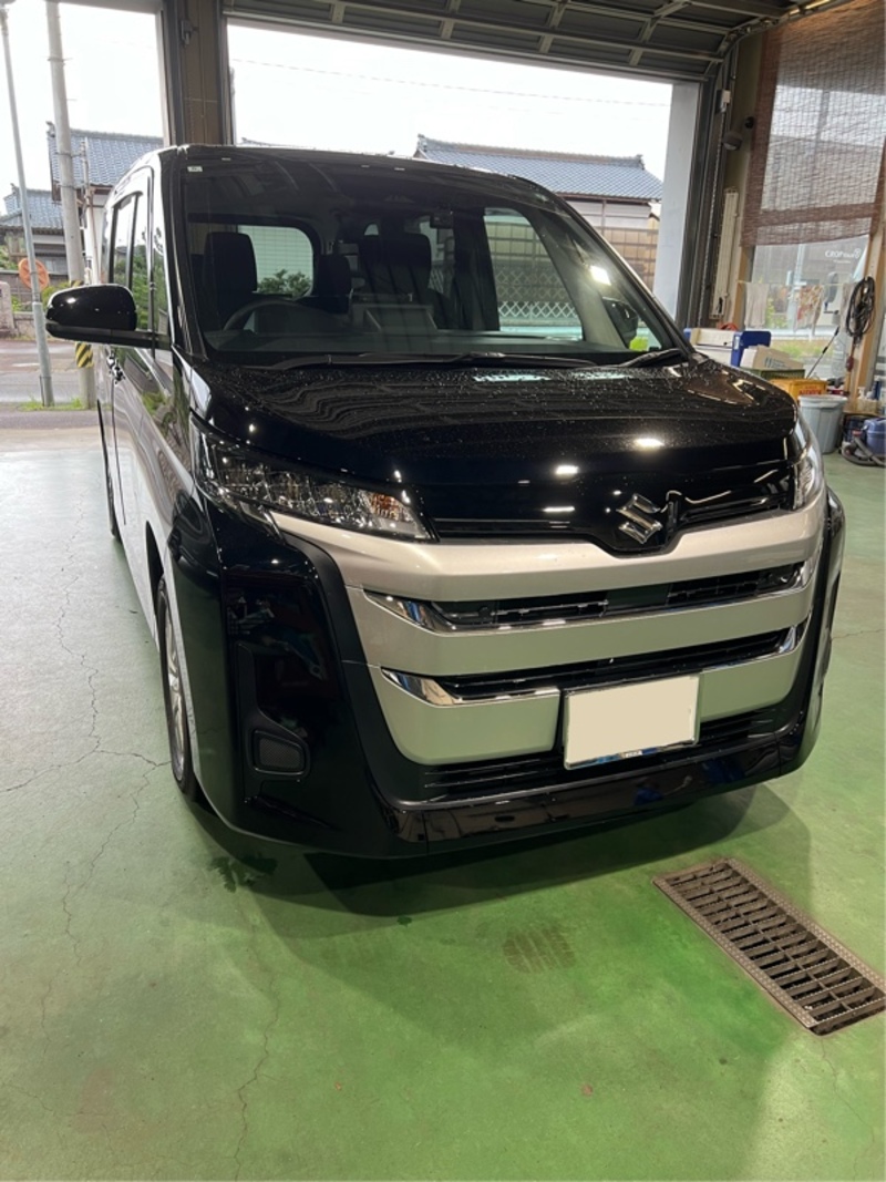スズキ ランディハイブリッド ハイブリッド G_E-Four(CVT_1.8)