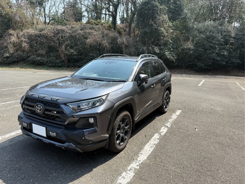 トヨタ RAV4 アドベンチャー“オフロードパッケージ”_4WD(CVT_2.0)