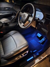 トヨタ ハリアーハイブリッド Z(CVT_2.5_ハイブリッド)