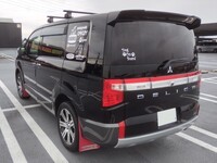 三菱 デリカD:5 P_8人乗り(ディーゼル)_4WD(AT_2.3)