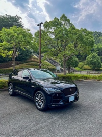ジャガー F-PACE 20d Rスポーツ_RHD_AWD(AT_2.0)