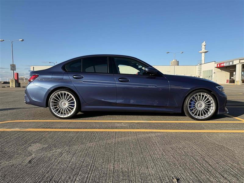BMWアルピナ B3 B3 リムジン_RHD_4WD(AT_3.0)