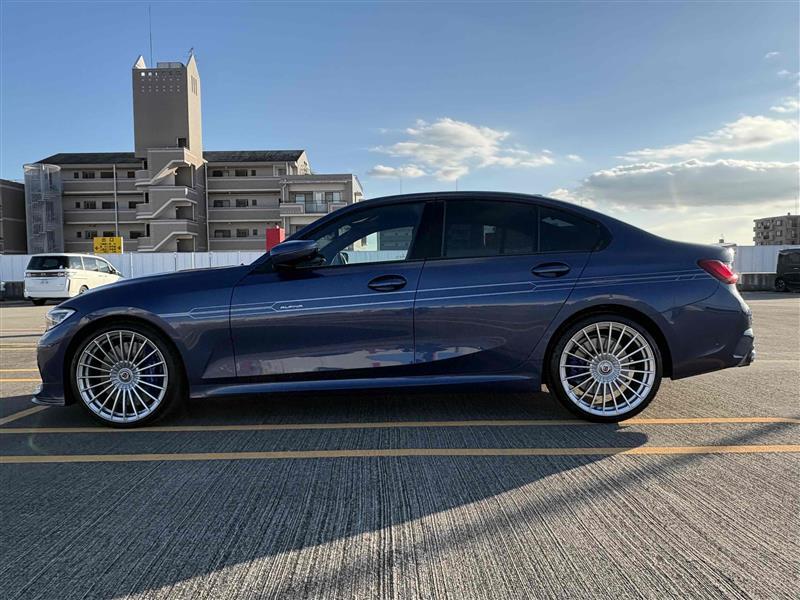 BMWアルピナ B3 B3 リムジン_RHD_4WD(AT_3.0)