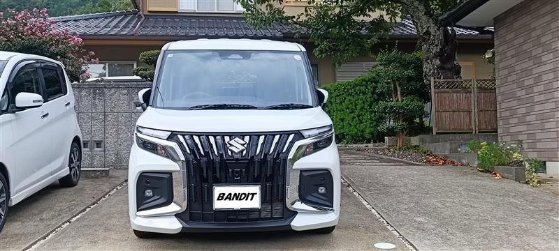 スズキ ソリオハイブリッド バンディット ハイブリッド MV_4WD(CVT_1.2)