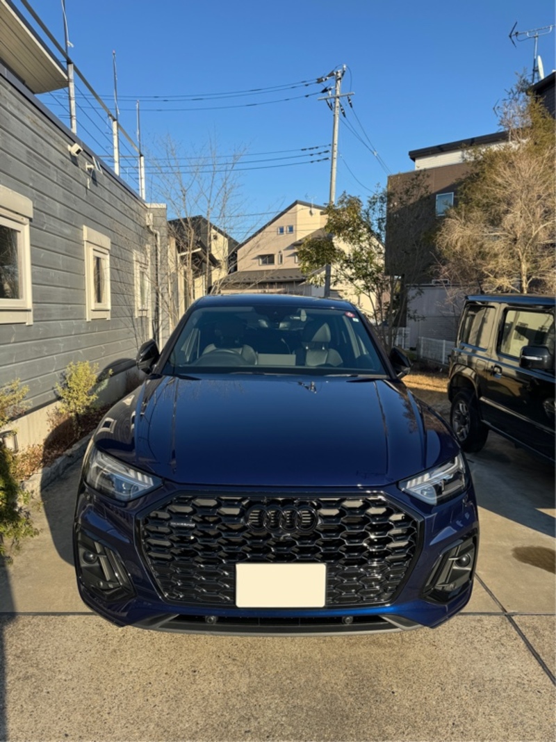 アウディ Q5 スポーツバック Q5 スポーツバック 40 TDI クワトロ Sライン_RHD_4WD(Sトロニック_2.0)