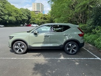 ボルボ XC40 ウルトラ B4 AWD_RHD_AWD(DCT_2.0)