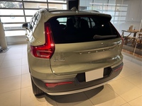 ボルボ XC40 ウルトラ B4 AWD_RHD_AWD(DCT_2.0)