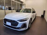 アウディ A5 アバント (ワゴン) エディションワン_RHD_4WD(Sトロニック_2.0)