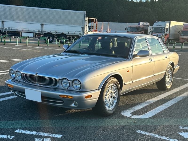 ジャガー XJシリーズ ソブリン4.0-V8リミテッド_RHD(AT_4.0)