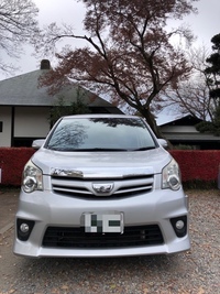 トヨタ ノア Si_7人乗り_4WD(CVT_2.0)