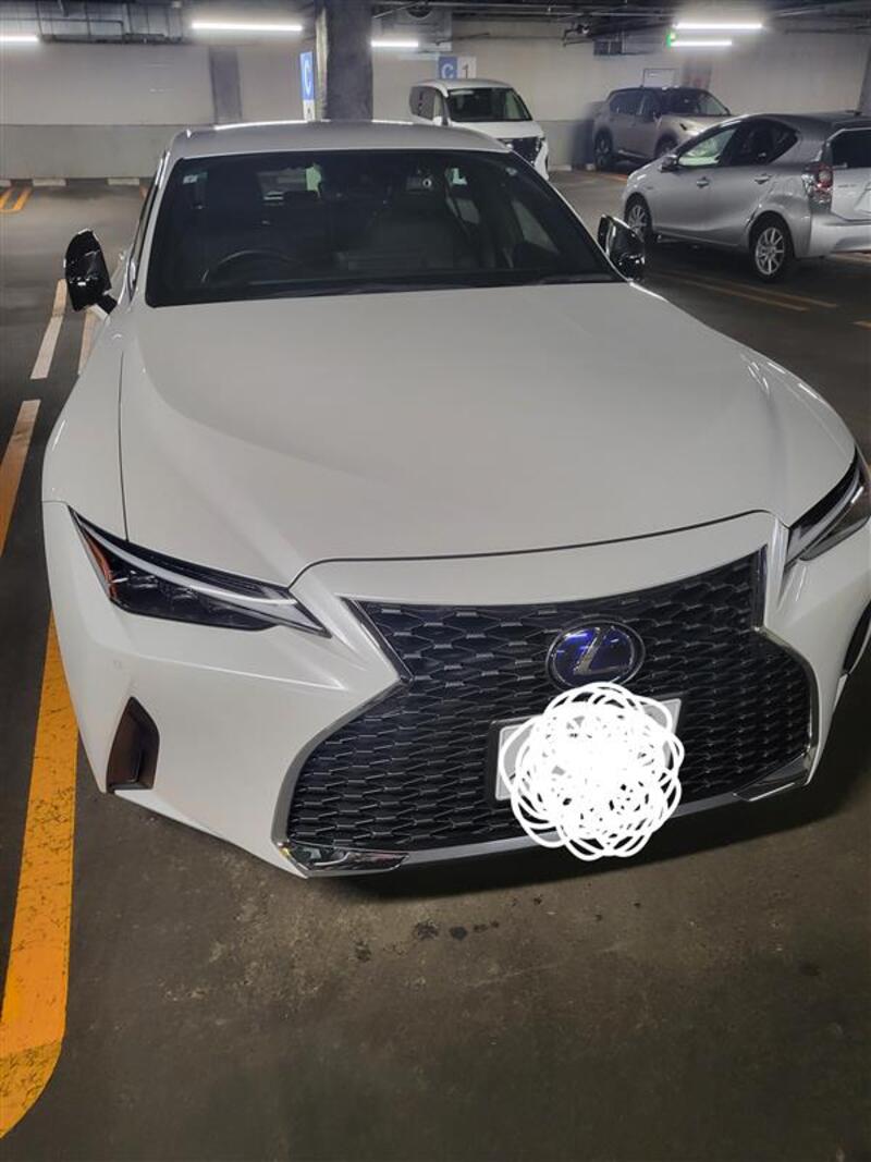 レクサス ISハイブリッド 300h“バージョンL”_AWD(CVT_2.5)