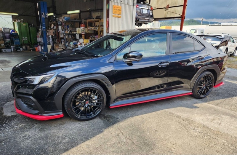 スバル WRX S4 STI スポーツ R ブラックリミテッド_AWD(CVT_2.4)