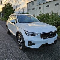 ボルボ XC40 アルティメット B4 AWD_RHD_AWD(DCT_2.0)