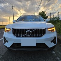 ボルボ XC40 アルティメット B4 AWD_RHD_AWD(DCT_2.0)