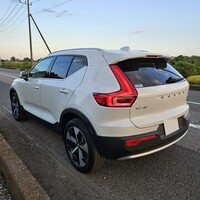 ボルボ XC40 アルティメット B4 AWD_RHD_AWD(DCT_2.0)