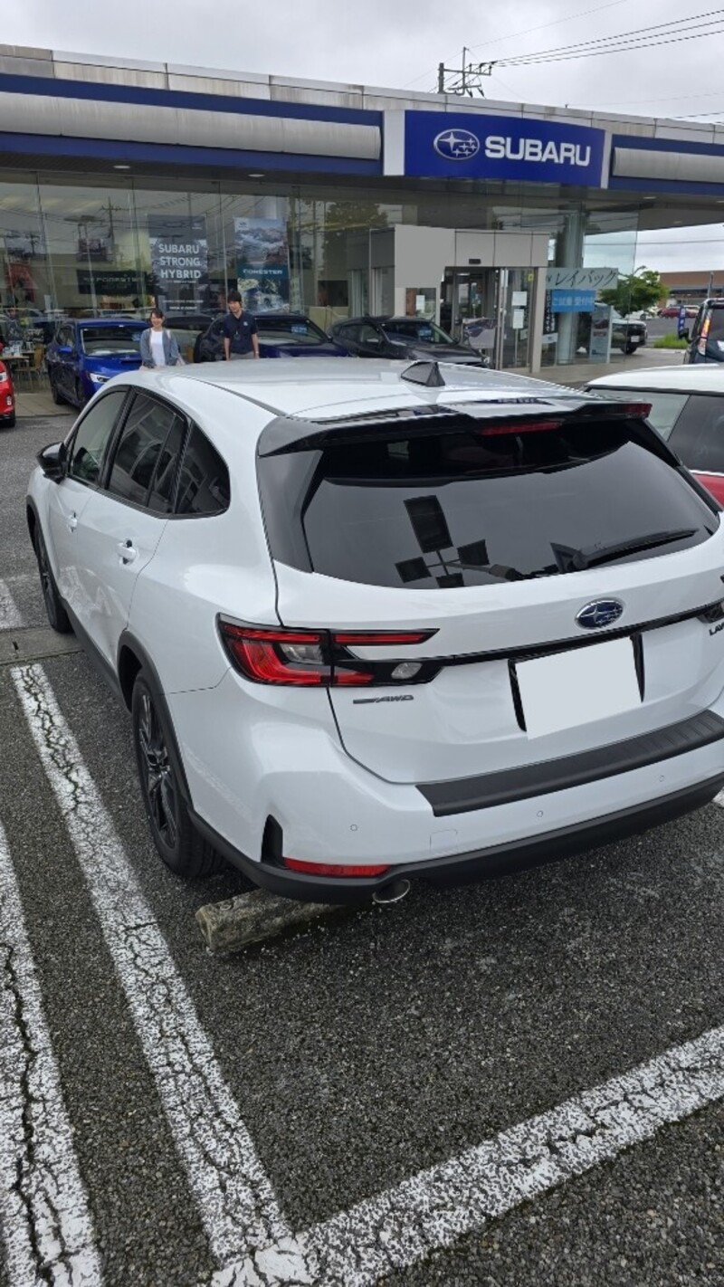 スバル レイバック ブラックセレクション_AWD(CVT_1.8)
