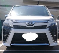 トヨタ ヴォクシー ZS“煌III”_7人乗り(CVT_2.0)