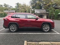 トヨタ RAV4 G“Zパッケージ”_4WD(CVT_2.0)