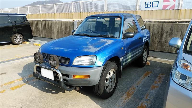 トヨタ RAV4 J 標準車_4WD(3ドア_AT_2.0)