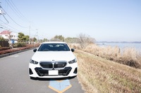 BMW i5 M60 xドライブ_RHD_4WD