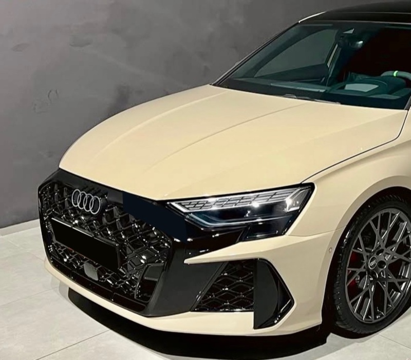 アウディ RS3 スポーツバック RS3 スポーツバック_RHD_4WD(AT_2.5)