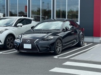 レクサス ISハイブリッド 300h“Fスポーツ”(CVT_2.5)