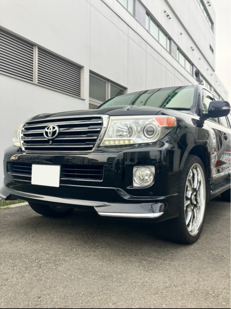 トヨタ ランドクルーザー200 AX“Gセレクション”_8人乗り_4WD (AT_4.6)