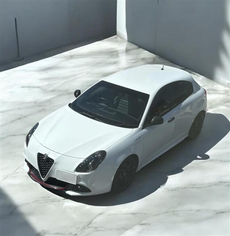 アルファロメオ ジュリエッタ ヴェローチェ 1750 TBI_RHD(Alfa TCT_1.7)
