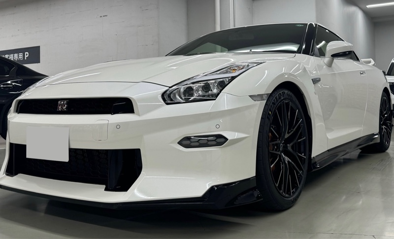 日産 NISSAN GT-R ピュアエディション_4WD(DCT_3.8)