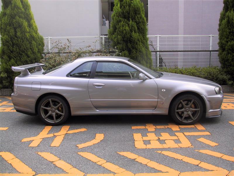 日産 スカイラインＧＴ‐Ｒ Vスペック(MT_2.6)