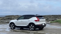 ボルボ XC40リチャージ ピュアエレクトリック