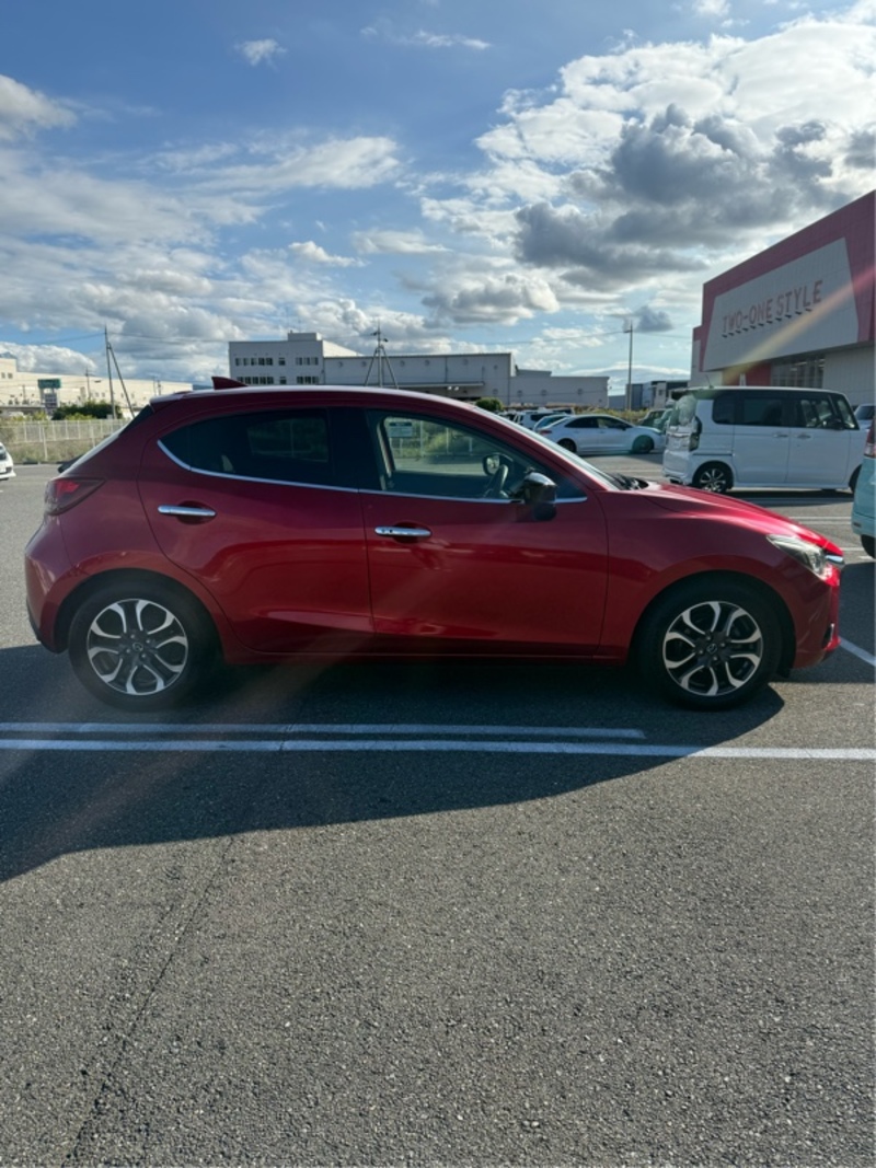 マツダ デミオ XD ブラックレザーリミテッド(AT_1.5)