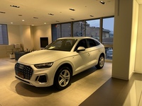 アウディ Q5 スポーツバック Q5 スポーツバック 40 TDI クワトロ Sライン_RHD_4WD(Sトロニック_2.0)