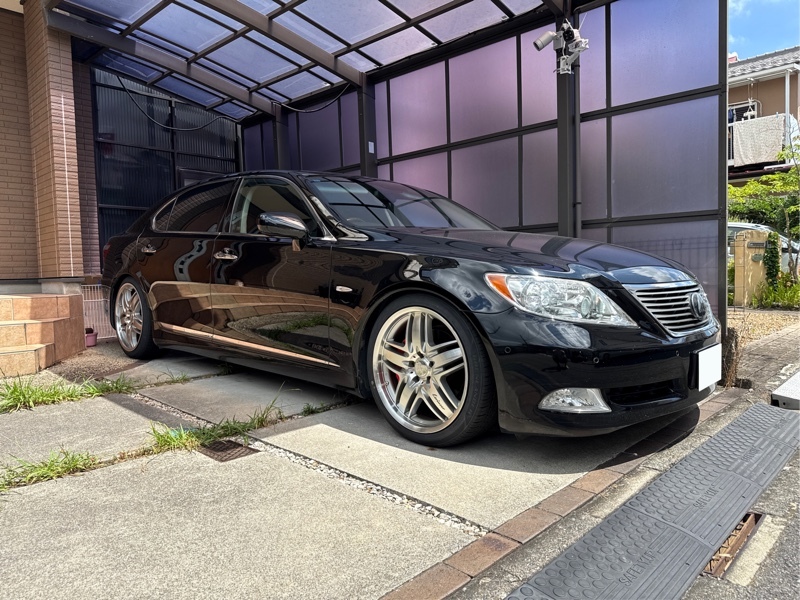 レクサス LS 460L_セパレートシート(AT_4.6)