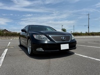 レクサス LS 460L_セパレートシート(AT_4.6)