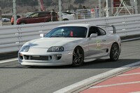 トヨタ スープラ RZ-S(MT)