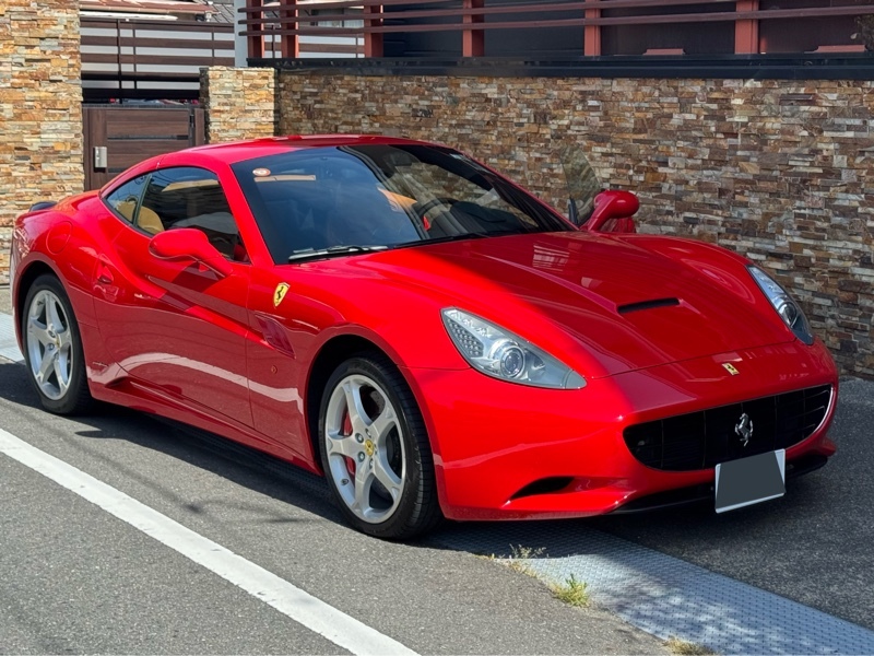 フェラーリ カリフォルニア カリフォルニア_LHD(AT_4.3)