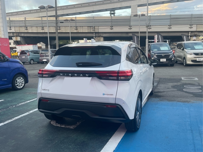 日産 ノート e-POWER X(1.2)