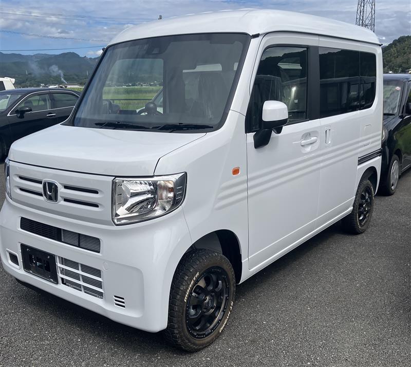 ホンダ N-VAN L_4WD(CVT_0.66)