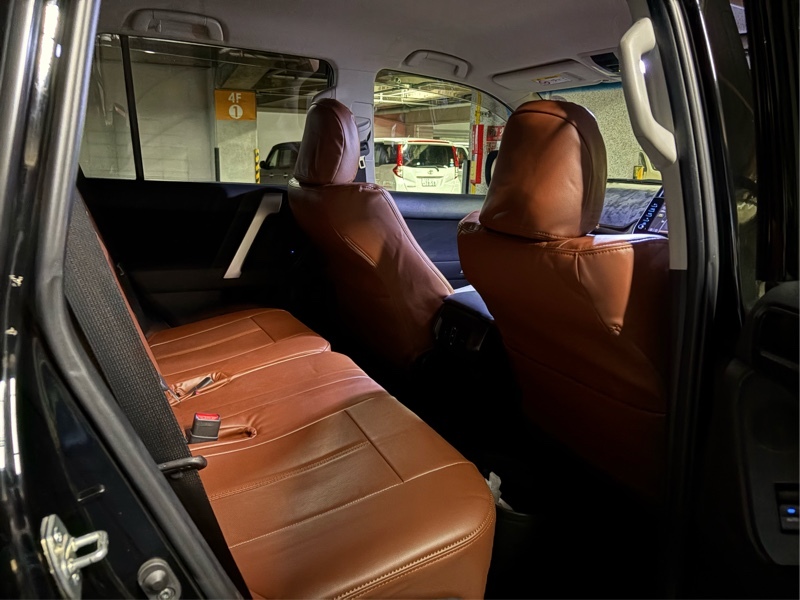 トヨタ ランドクルーザープラド TX_7人乗り_4WD(ECT_2.7)